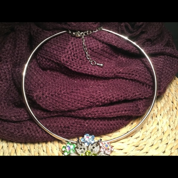 HOST PICK- SILVERBAND NECKLACE&LARGE COLORFUL CRYSTAL FLOWER - Picture 3 of 3